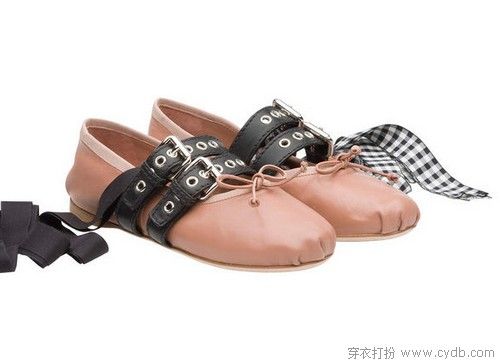除了小白鞋我們還可以穿啥