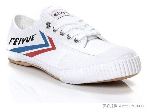 除了小白鞋我們還可以穿啥